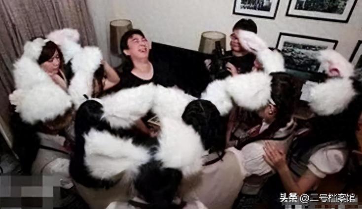 陪睡陪玩只是开胃菜！明星曝出的娱乐圈内幕，尺度一个比一个大